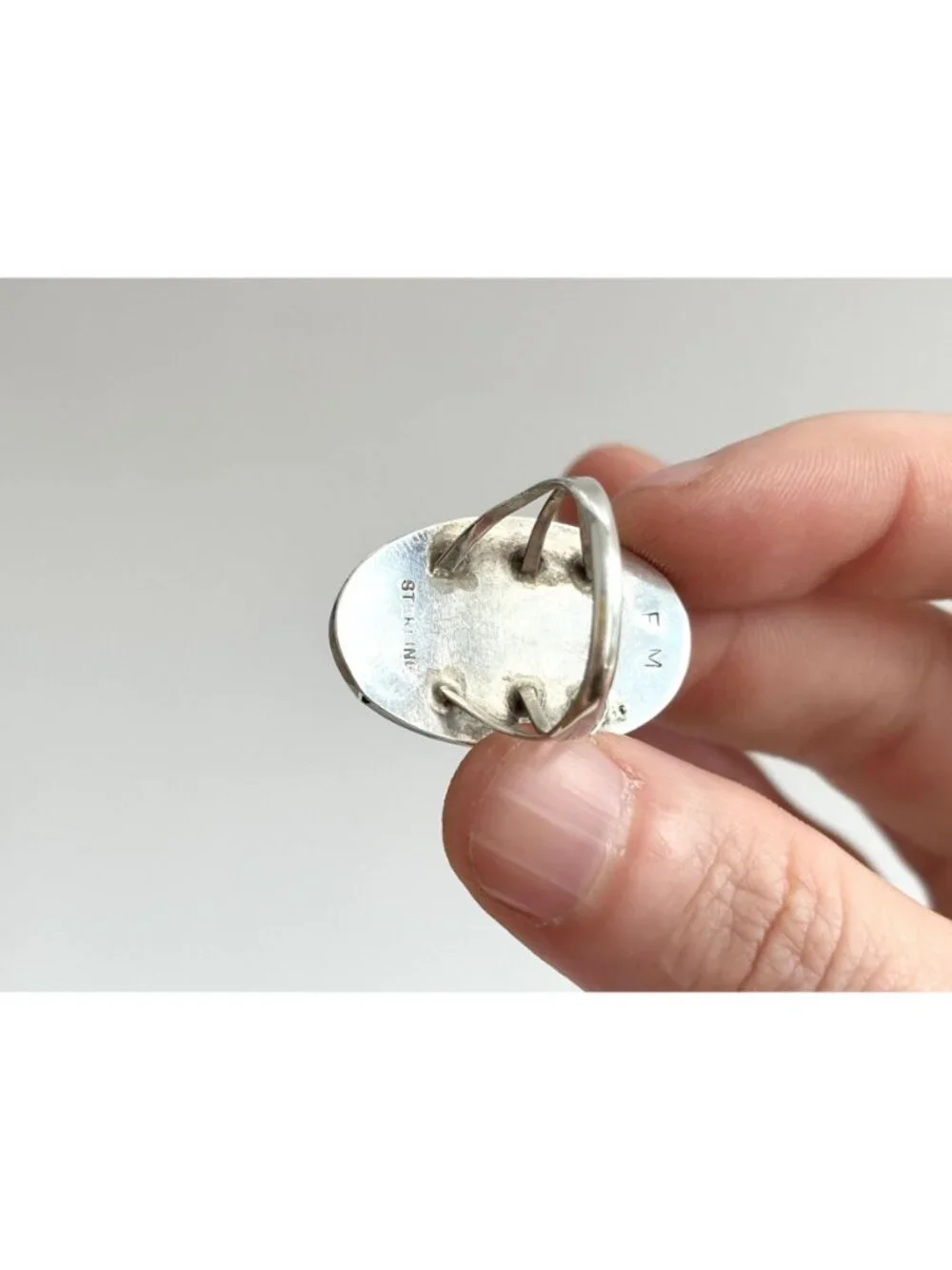 White Buffalo Turquoise Oval Jumbo Sterling Silver 925 Vintage Ring - sz 8